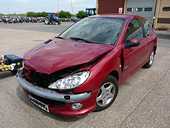 Dezmembrez Peugeot 206 2006 Diesel Berlina - 18 Noiembrie 2011