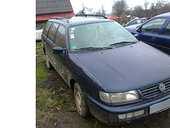 Dezmembrez Volkswagen Passat 1995 Benzina Hatchback - 24 Iulie 2012