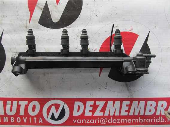 RAMPA INJECTIE Volkswagen Golf-IV benzina 2001 - Poza 1