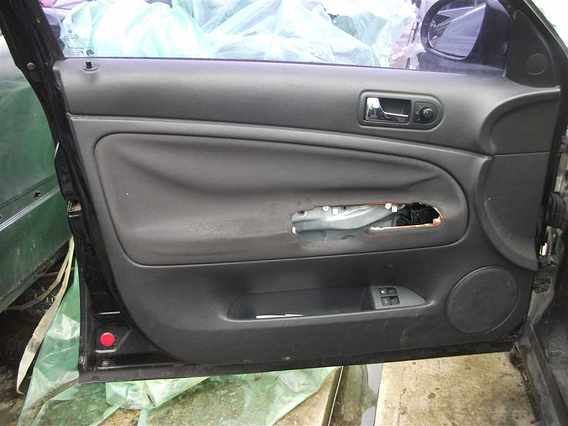 FATA USA INTERIOR STG SPATE Volkswagen Passat 2004 - Poza 1