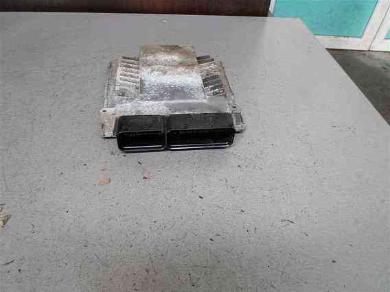 CALCULATOR MOTOR Volkswagen Passat diesel 2005 - Poza 1