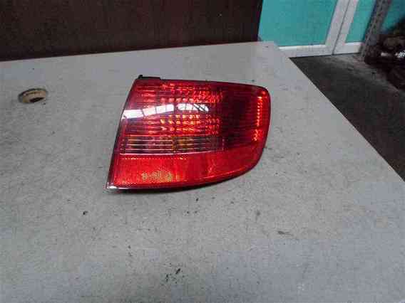 LAMPA DREAPTA SPATE Audi A6 2007 - Poza 1