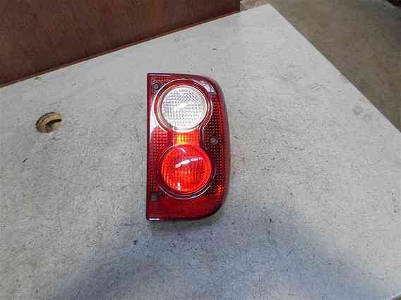 LAMPA DREAPTA SPATE Land Rover Freelander 2002 - Poza 1