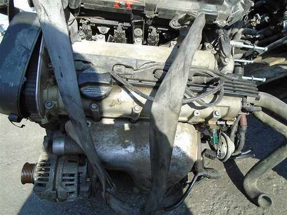 MOTOR CU ANEXE Volkswagen Polo benzina 2003 - Poza 1