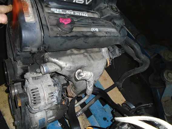 MOTOR CU ANEXE Seat Ibiza benzina 2001 - Poza 2