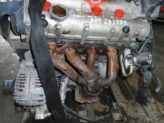 MOTOR CU ANEXE Volkswagen Polo benzina 2003 - Poza 1