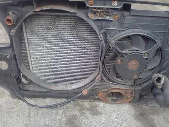 RADIATOR APA Audi A4 benzina 1998 - Poza 2