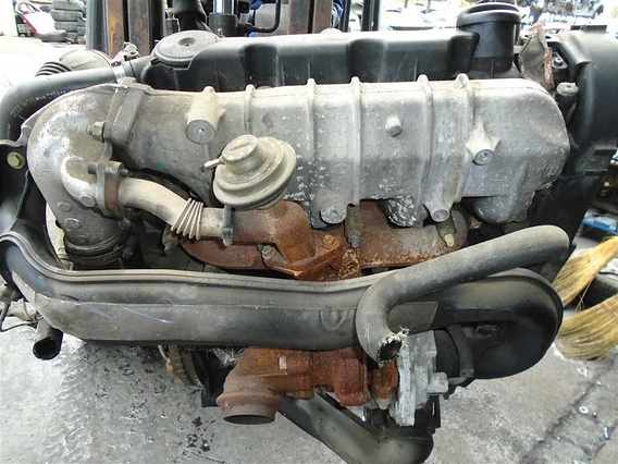 MOTOR CU ANEXE Peugeot 206 diesel 2004 - Poza 2