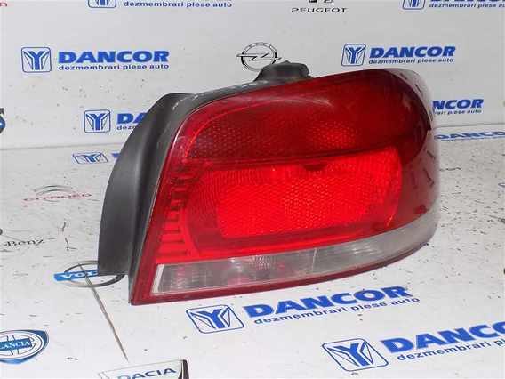 LAMPA DREAPTA SPATE Audi A3 2004 - Poza 2