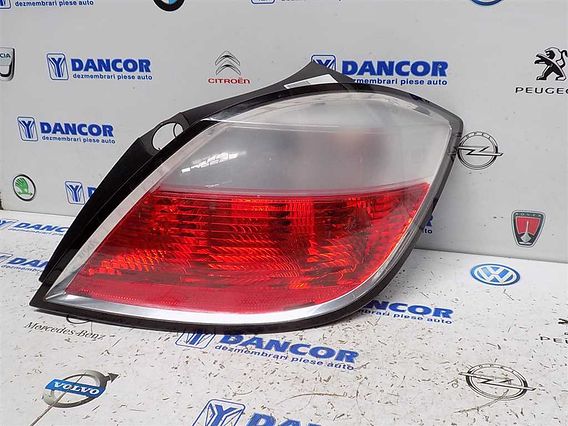 LAMPA DREAPTA SPATE Opel Astra-H 2005 - Poza 2