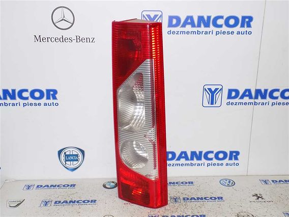 LAMPA DREAPTA SPATE Peugeot Expert 2009 - Poza 2