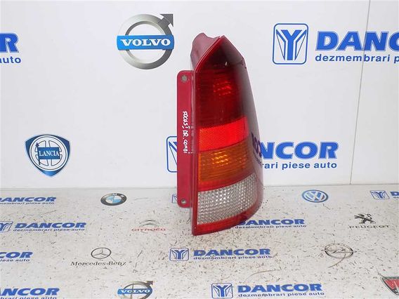 LAMPA DREAPTA SPATE Ford Focus I 2002 - Poza 2