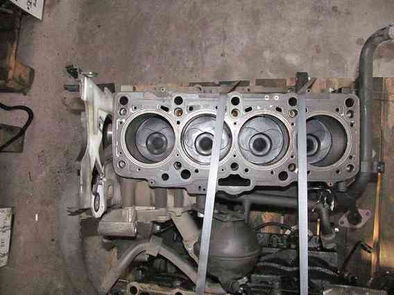 BLOC MOTOR Volkswagen Golf-IV diesel 2001 - Poza 3