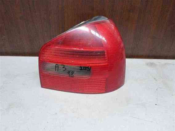 LAMPA DREAPTA SPATE Audi A3 1998 - Poza 1