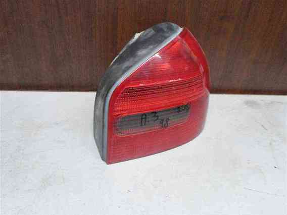 LAMPA DREAPTA SPATE Audi A3 1998 - Poza 2