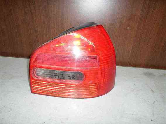 LAMPA DREAPTA SPATE Audi A3 2002 - Poza 1