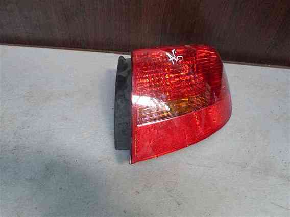 LAMPA DREAPTA SPATE Audi A6 2007 - Poza 2