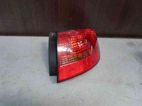 LAMPA DREAPTA SPATE Audi A6 2005 - Poza 2