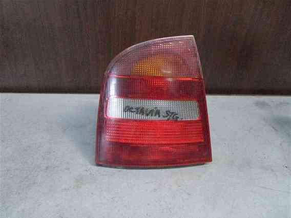 LAMPA STANGA SPATE Skoda Octavia 1999 - Poza 1